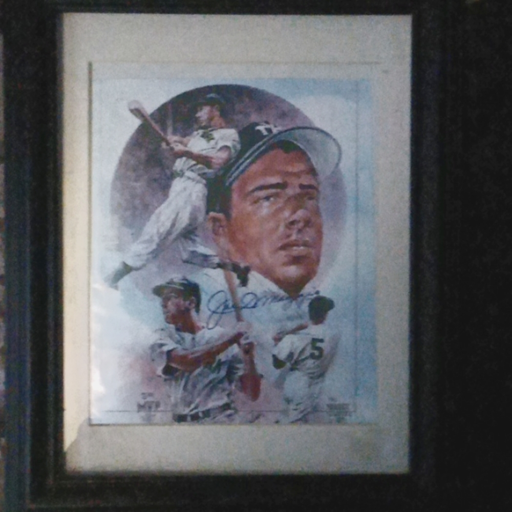Joe Demaggio autographed 🖼️ picture